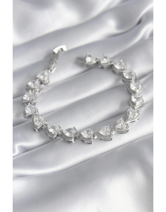 ® Pirinç Gümüş Renk Zirkon Taşlı Kalp Model VIP Seri Kadın Bileklik