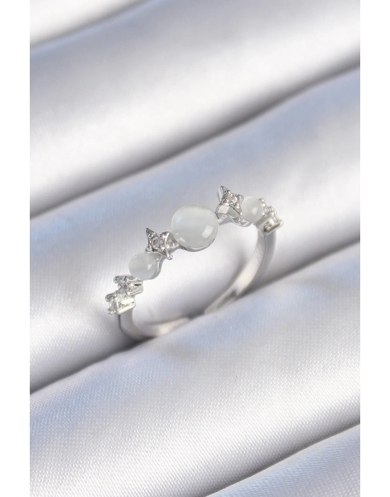 ® Pirinç Gümüş Renk Zirkon Taşlı Yıldız Detay Beyaz Mineli Kadın Yüzük