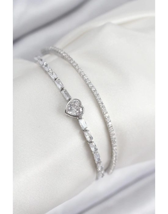 ® Pirinç Zirkon Taşlı Kalp Model Gümüş Renk Kadın Bileklik