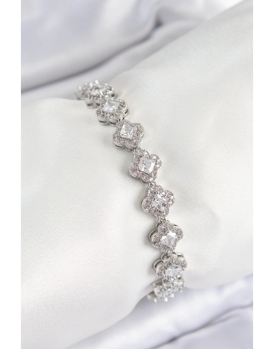 ® Pirinç Zirkon Taşlı Yonca Baget Model Gümüş Renk VIP Seri Kadın Bileklik