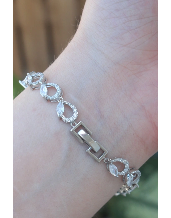 ® Vip Seri Pirinç Zirkon Taşlı Gümüş Renk Arpa Model Bileklik