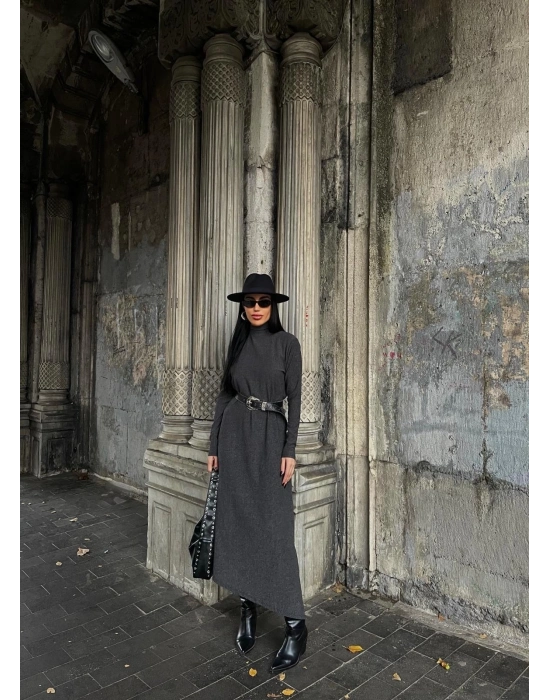 Boğazlı kalın bürümcük uzun elbise siyah