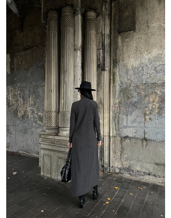 Boğazlı kalın bürümcük uzun elbise siyah