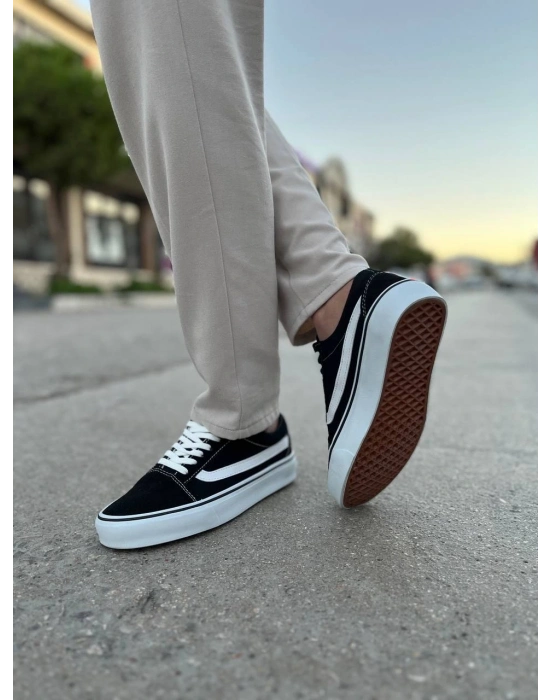 KB-V1  Siyah Beyaz Detaylı Günlük Erkek Ayakkabı