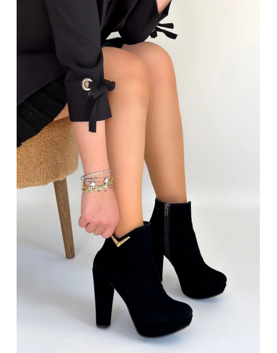 Denta Siyah Süet Topuklu Bot