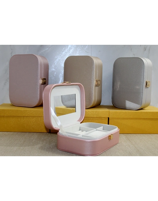 Deri Kaplamalı Makyaj Ve Takı Kutusu