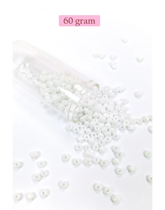 Dökme Cam Kum Boncuk Büyük Boy (6/0) 4 mm - 60 Gram - Kar Beyaz - BNC109