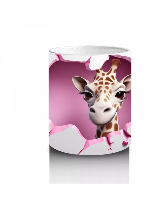 Duvar Arasında Beliren Sevimli Zürafa Figürü - Baskılı kahve kupası