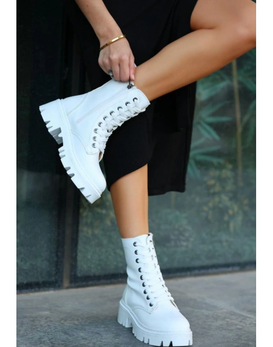 Flona Beyaz Cilt Bağcıklı Bot