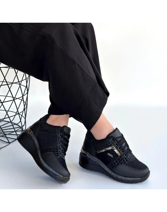 Geja Siyah Cilt Bağcıklı Spor Ayakkabı