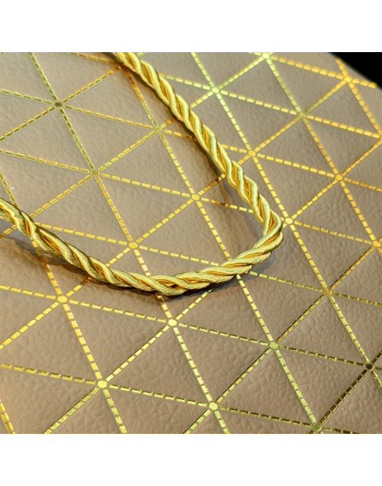 Gold Geometrik Desenli Orta Boy Karton Hediye Çantası
