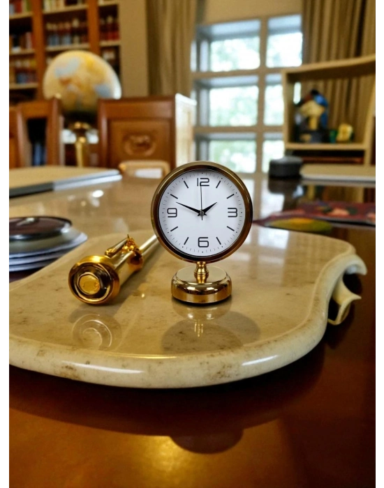 ® Golden Touch 25 x 20 Gold Metal Masa Saati