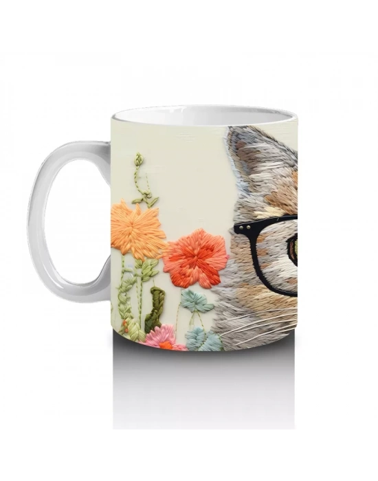 Gözlük Takmış Meraklı Bakışlı Kedi – Baskılı Kahve Kupası