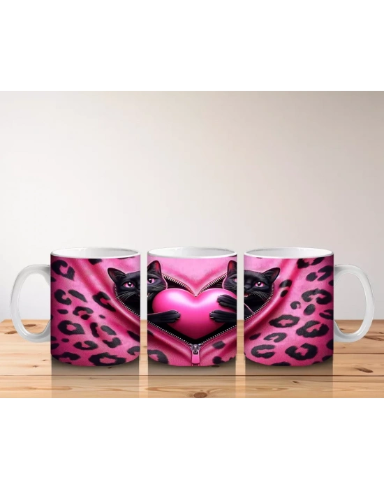 Gri Tüylü Kediler Arasında Kalpli Peluş – Baskılı Kahve Kupası