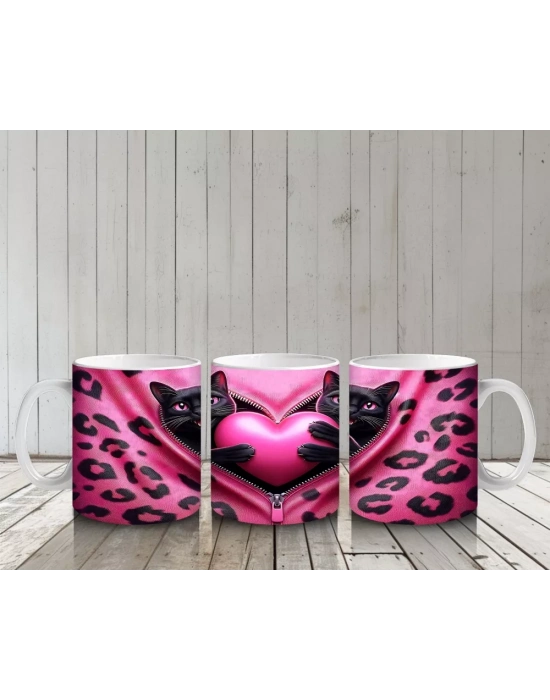 Gri Tüylü Kediler Arasında Kalpli Peluş – Baskılı Kahve Kupası