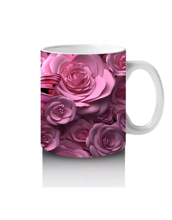 Gül Buketi Arasında Parlayan Pembe Kelebek Deseni - Baskılı kahve kupası