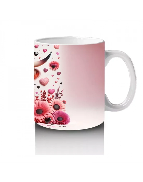 Güllerle Çevrili Kalpli Boğa Figürü – Baskılı Kahve Kupası