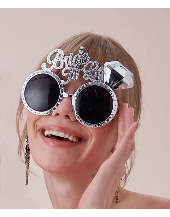 Gümüş Renk Bride To Be Yazılı Gelin Gözlüğü 15x10 Cm