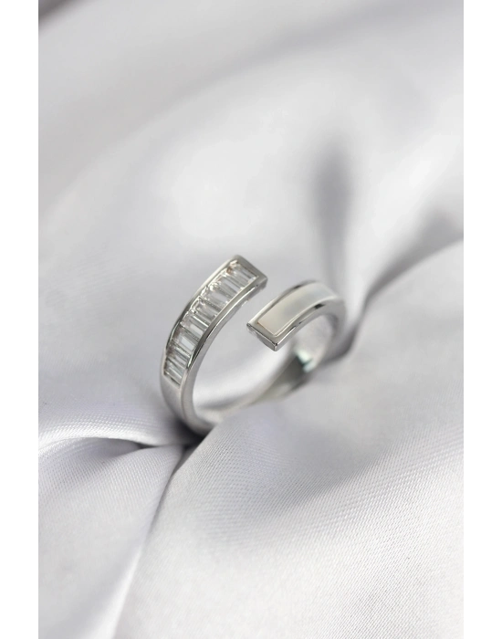 ® Gümüş Renk Sedefli Baget Zirkon Taşlı Kadın Yüzük