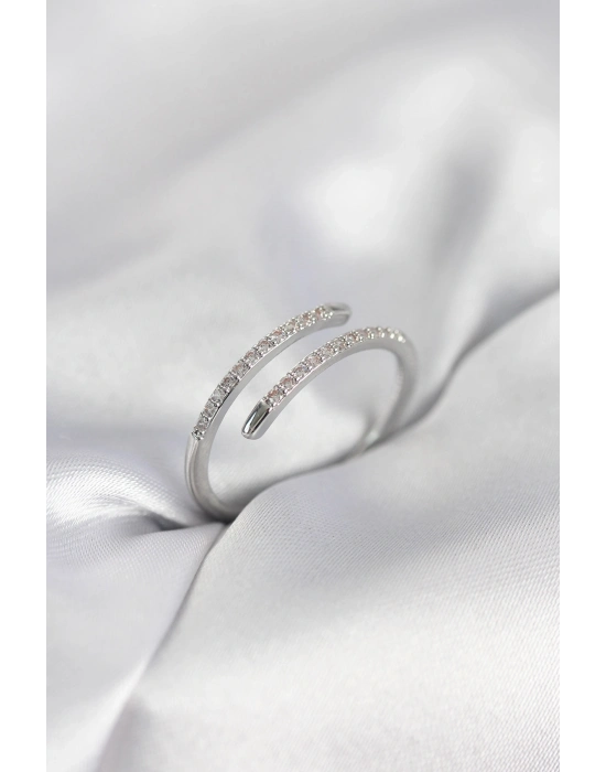 ® Gümüş Renk Yılan Kuyruk Model Zirkon Taşlı Kadın Yüzük