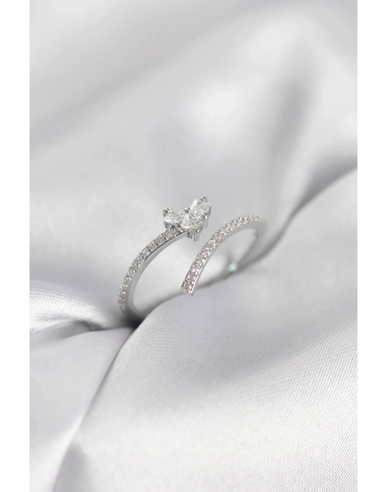 ® Gümüş Renk Zirkon Taşlı Kuyruklu Kalp Model Kadın Yüzük