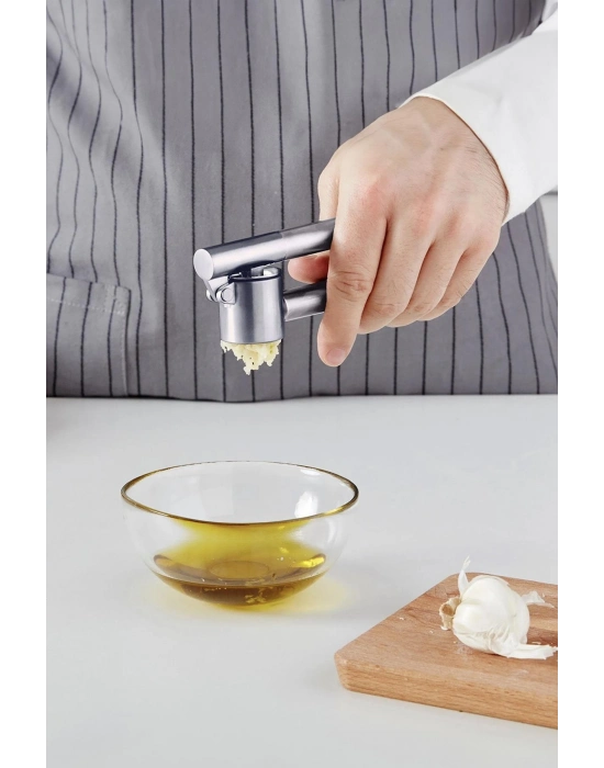 Hazneli Paslanmaz Metal Sarımsak ve Zencefil Ezici Doğrayıcı