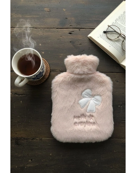 ® Hello Everyone Yazılı Kurdeleli Pembe Peluş Sıcak Su Torbası 1 Lt – Yumuşak Kılıf, Uzun Süre Sıcak Tutan Termal Su Torbası