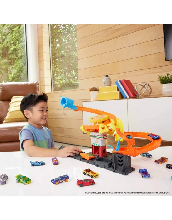 Hot Wheels Pizza Slam Kobra Saldırısı Oyun Seti HTN81