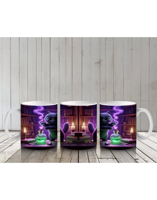 İksir Kazanı Başında Yeşil Alevlerle Büyü Yapan Cadı Figürlü Cadılar Bayramı Baskılı Kupa Bardak