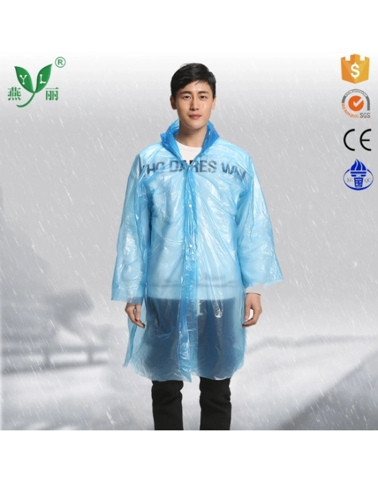 İnce Şeffaf Yağmurluk