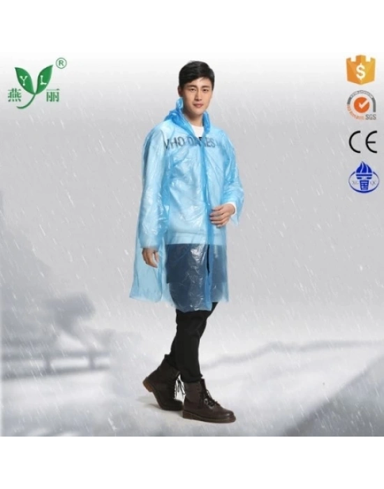 İnce Şeffaf Yağmurluk