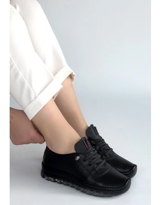 Jiten Siyah Deri Bağcıklı Spor Ayakkabı