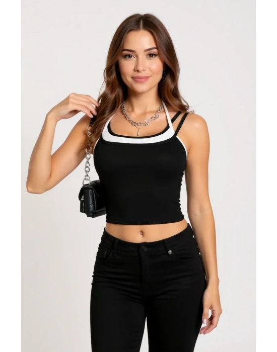 Kadın Beyaz Siyah Çift Renk Çapraz Askılı Crop Top Bluz – Şık, Rahat ve Kolay Kombinlenebilir