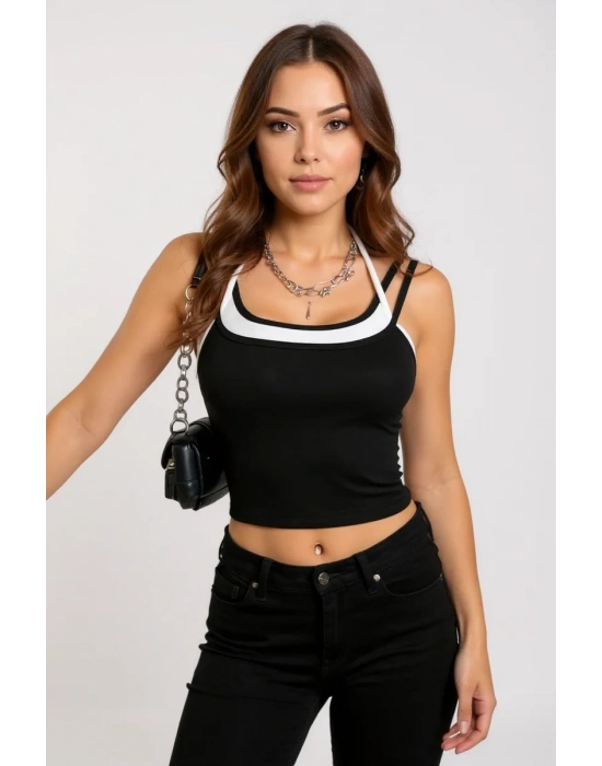 Kadın Beyaz Siyah Çift Renk Çapraz Askılı Crop Top Bluz – Şık, Rahat ve Kolay Kombinlenebilir