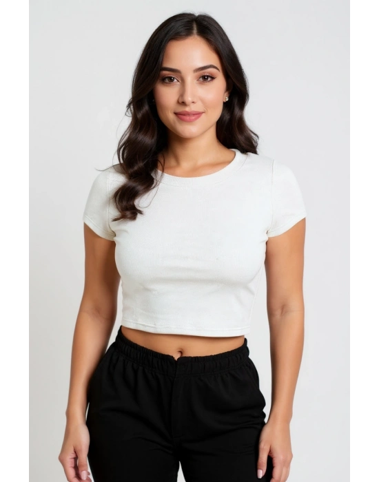 Kadın Beyaz Yuvarlak Yaka Yarım Kol Crop Top Bluz