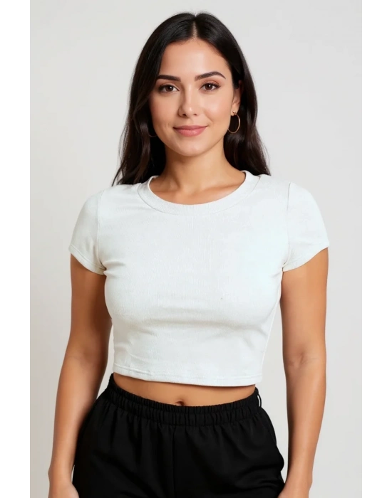 Kadın Beyaz Yuvarlak Yaka Yarım Kol Crop Top Bluz