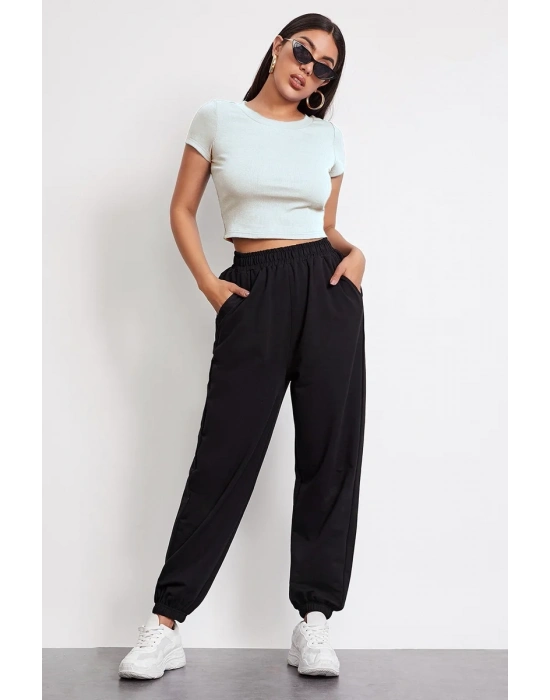 Kadın Beyaz Yuvarlak Yaka Yarım Kol Crop Top Bluz