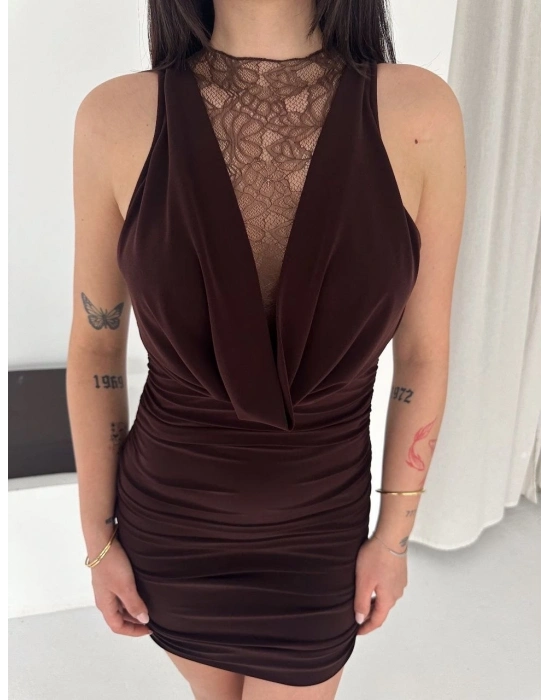 Kadın Dantel Detaylı Derin Dekolte Drapeli Mini Elbise Şık Kolsuz - Kahvrenegi