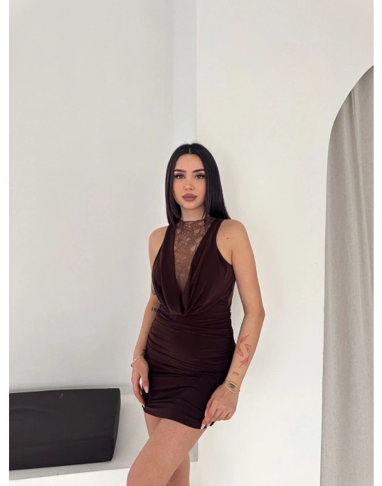 Kadın Dantel Detaylı Derin Dekolte Drapeli Mini Elbise Şık Kolsuz - Kahvrenegi