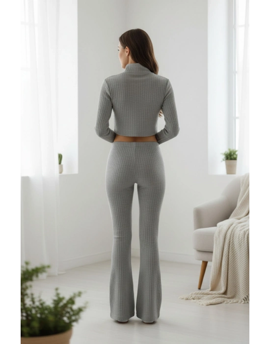 Kadın Fitilli Eşofman Takımı – Gri Boğazlı Crop Üst & İspanyol Paça Pantolon, Esnek Rahat Kalıp