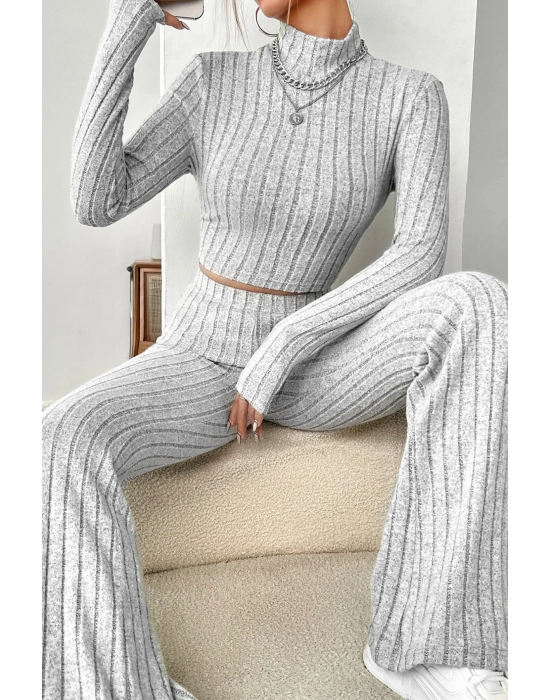 Kadın Gri Çizgili Boğazlı Crop Top ve Yüksek Bel Pantolon Takım