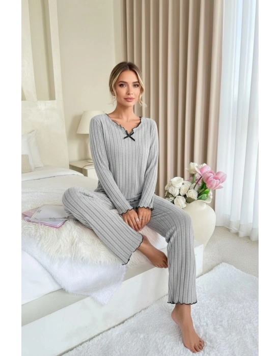 Kadın Gri Çizgili Uzun Kollu Fiyonk Detaylı Pijama Takımı Rahat Mevsimlik
