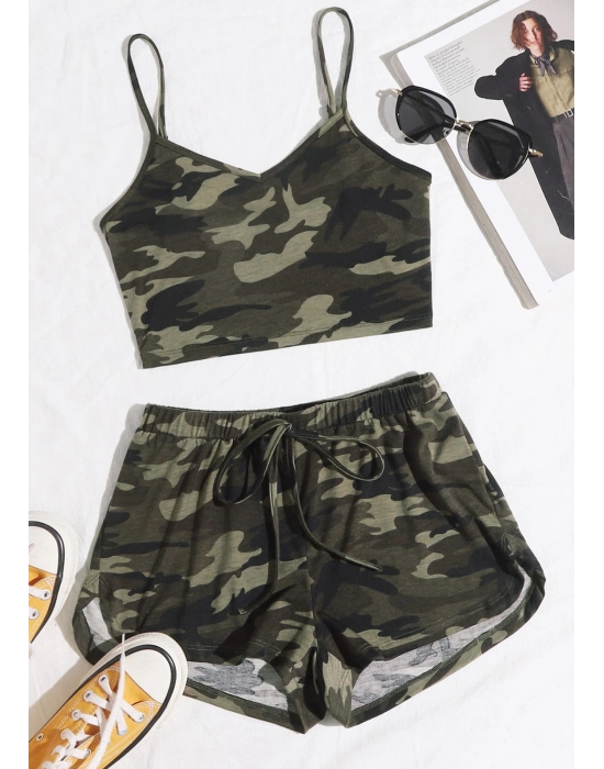 Kadın Kamuflaj Desenli Askılı Crop Top ve Şortlu Gecelik Takım