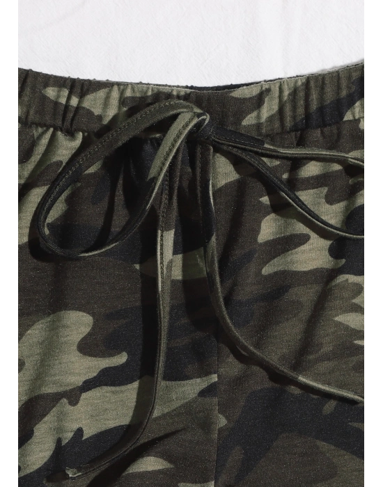 Kadın Kamuflaj Desenli Askılı Crop Top ve Şortlu Gecelik Takım