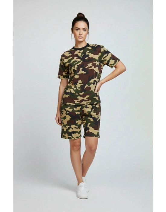 Kadın Kamuflaj Desenli Tişört Şort Takım – Günlük Rahat Kesim Yazlık 2’li Kombin - Kamuflaj