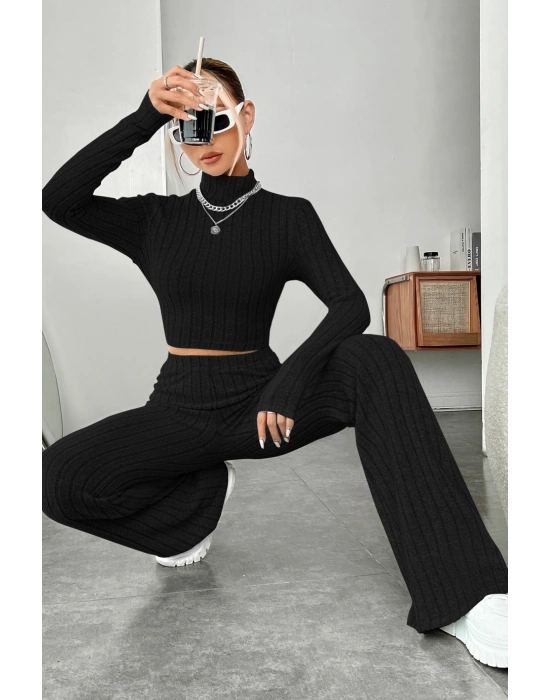 Kadın Siyah Boğazlı Crop Top ve Yüksek Bel Eşofman Takımı Spor Şık Kombin