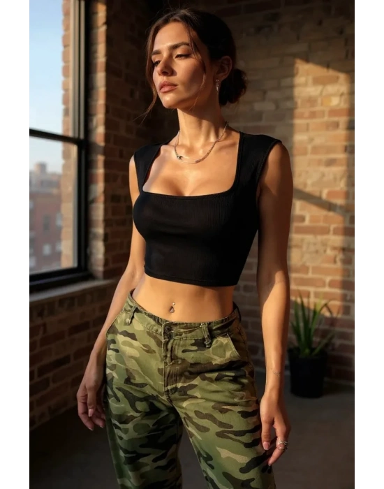 Kadın Siyah Kare Yaka Kalınlaşan Omuz Detaylı Crop Top Bluz