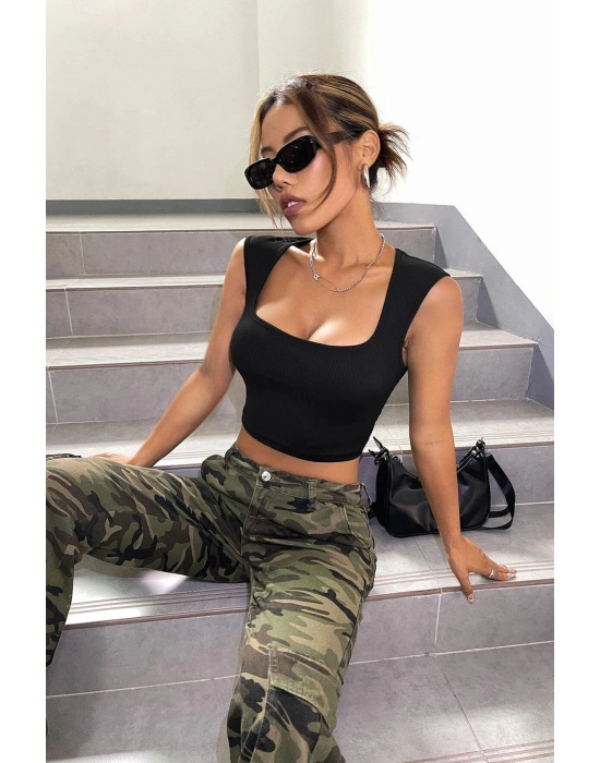 Kadın Siyah Kare Yaka Kalınlaşan Omuz Detaylı Crop Top Bluz