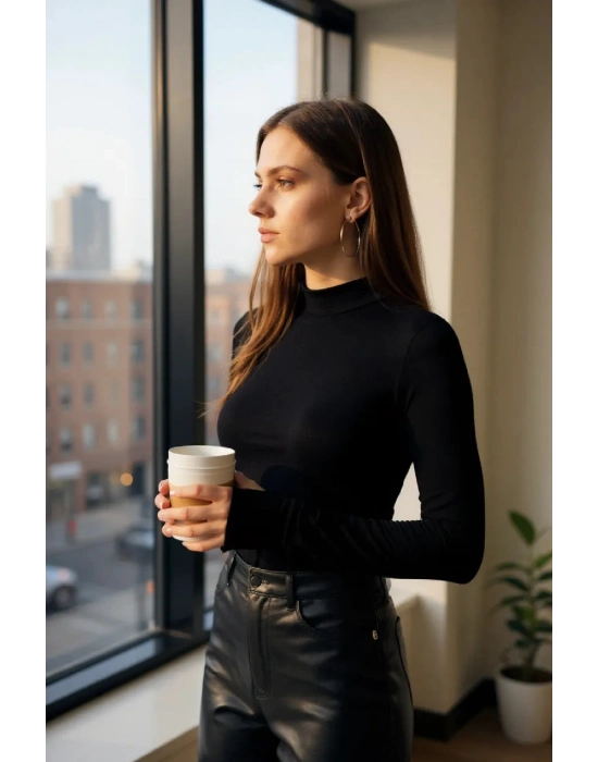 Kadın Siyah Parmak Detaylı Esnek Uzun Kollu Body