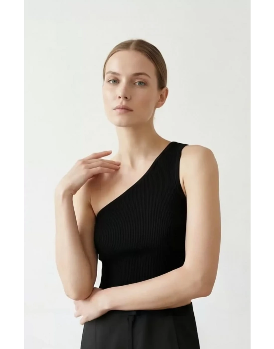 Kadın Siyah Tek Omuz Crop Büstiyer – Modern ve Şık Tasarım